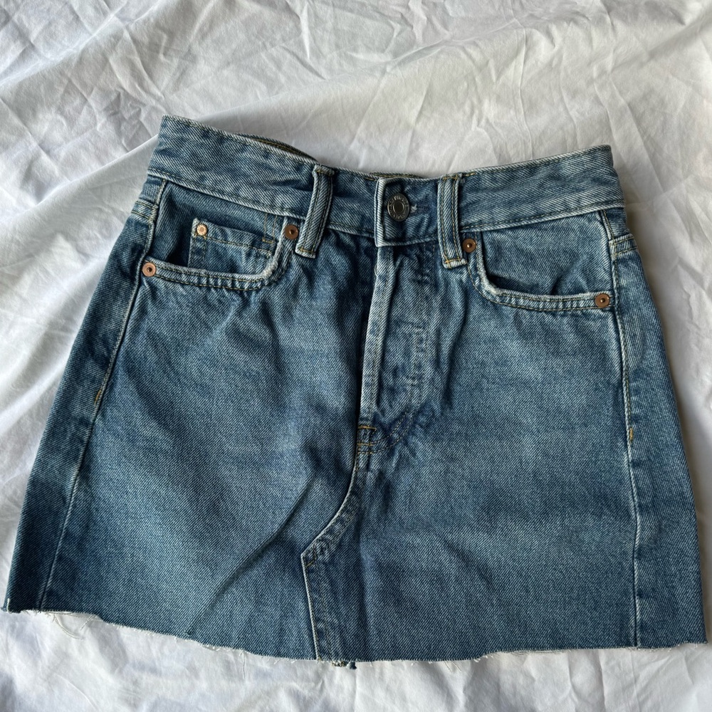 H&M mini skirt